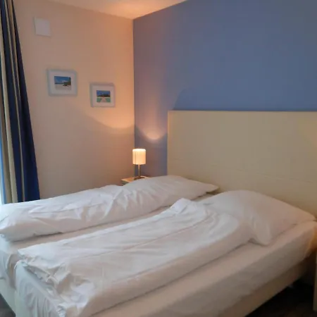 Apartmenthaus Hafenspitze Ap 32, Blickrichtung Binnenhafen Nordoffenes Meer